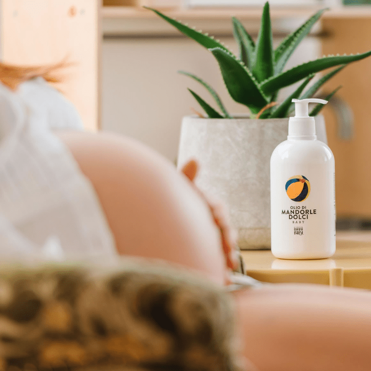 LineaMammaBaby Baby olio mandorle dolci corpo e capelli