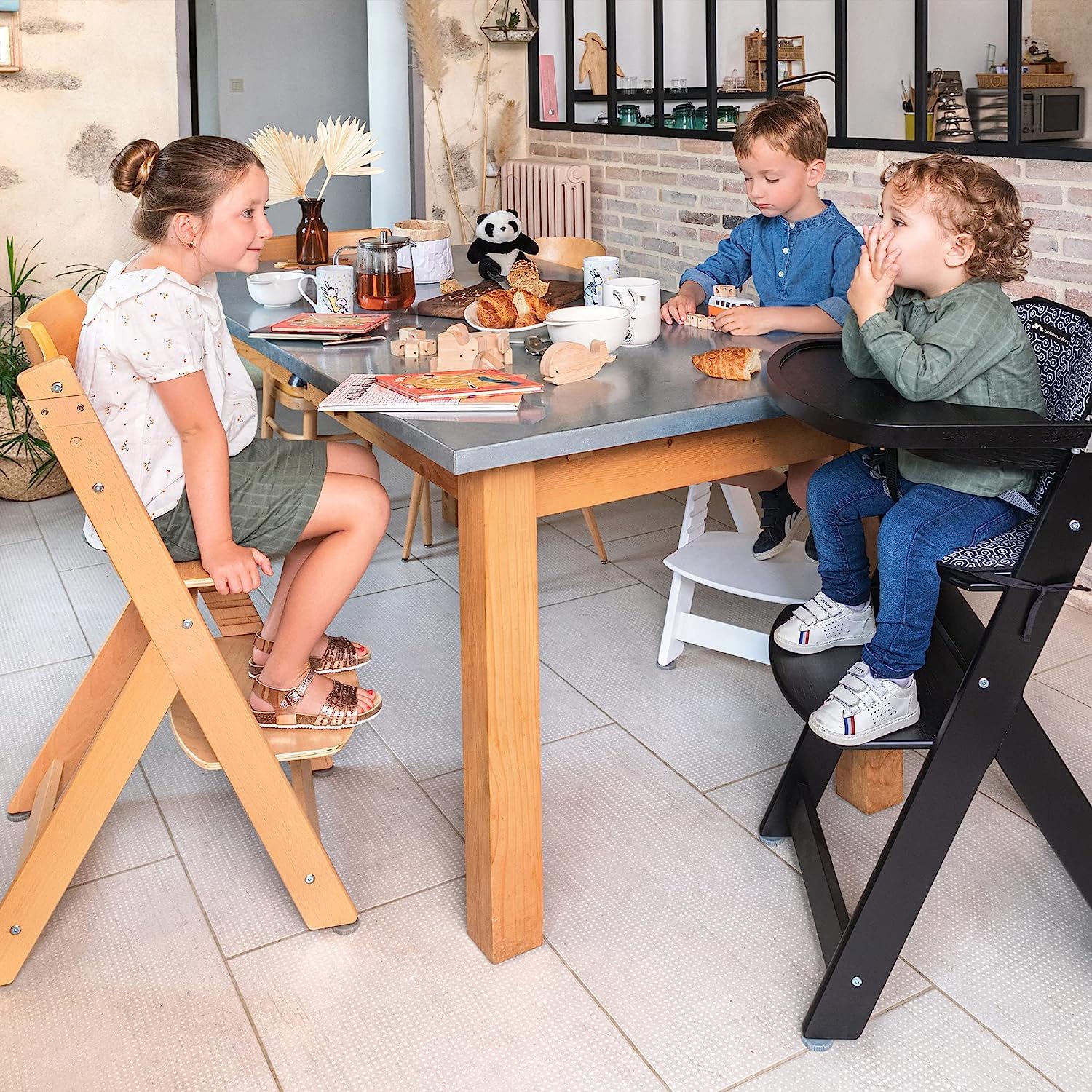 Bebé Confort Timba + Cuscino seggiolone legno Nero Geometrico