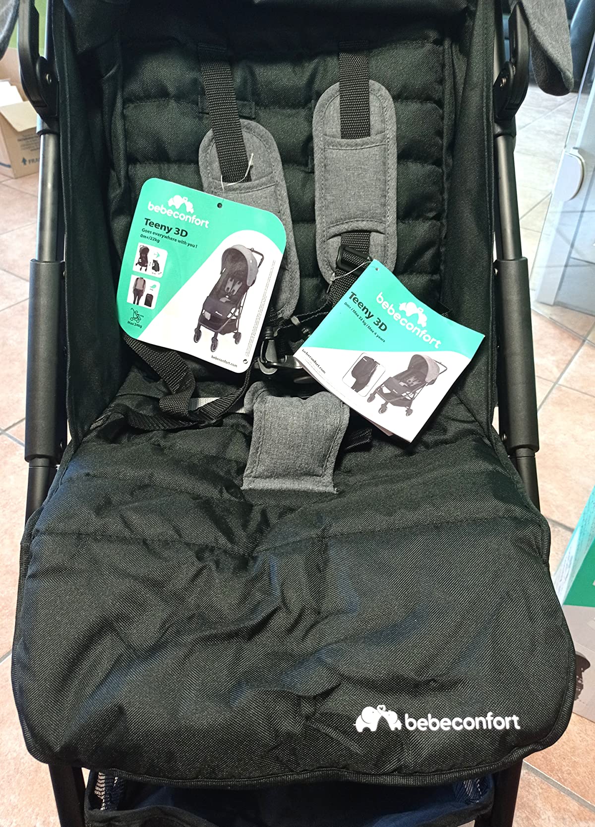 Bebé Confort Teeny 3D passeggino Black Chic ultraleggero