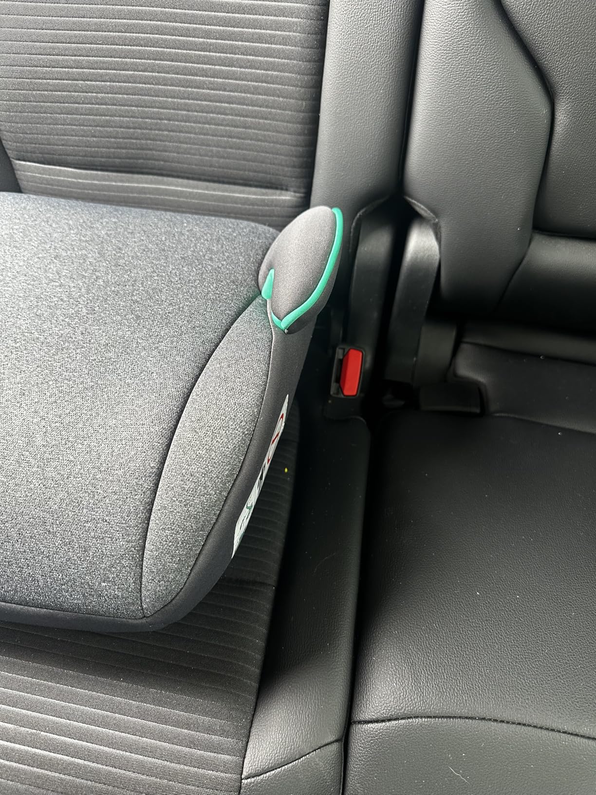 Bebé Confort Manga i-Safe alzatina Tinted Grey