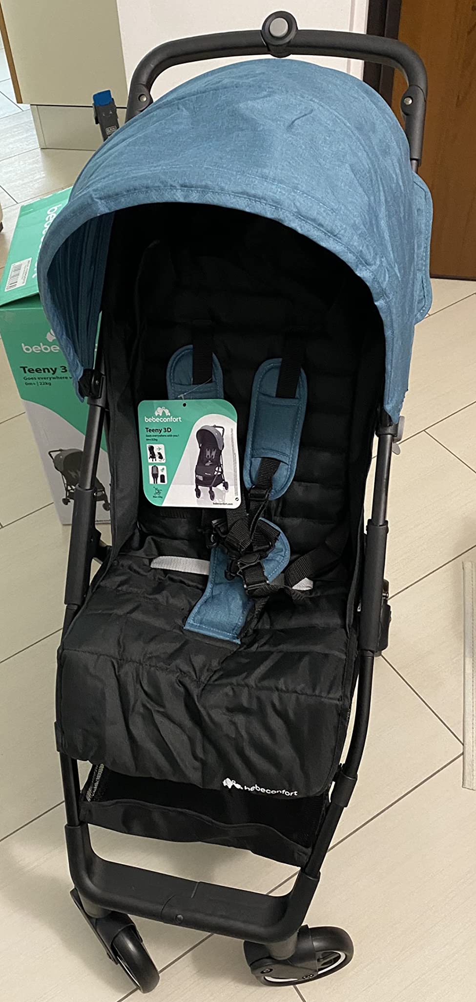 Bebé Confort Teeny 3D passeggino Black Chic ultraleggero