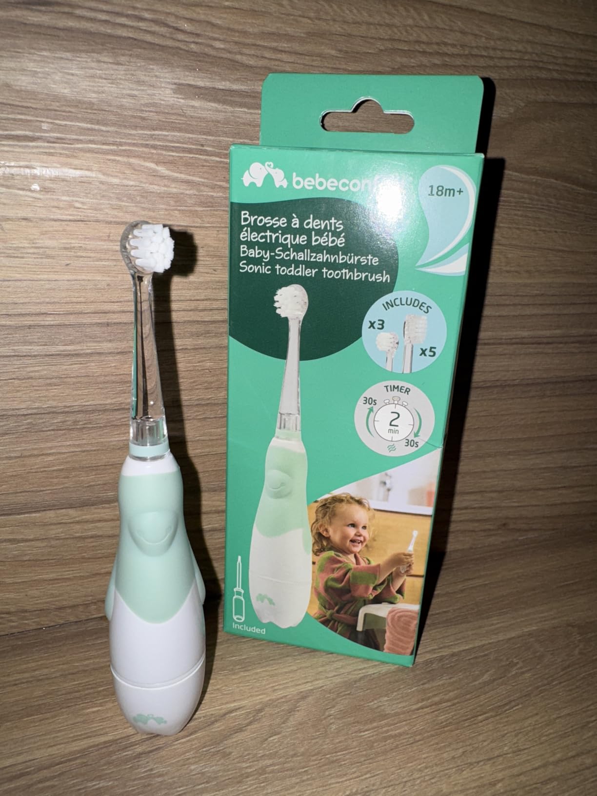 Bebé Confort spazzolino elettrico bambini 18 mesi 8 testine