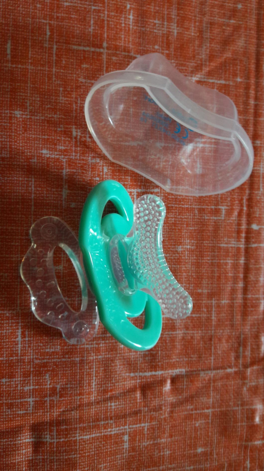 Bebé Confort Succhietto Massaggiagengive con Scatolina senza BPA