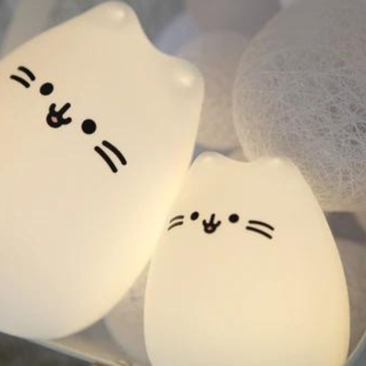 InnoGIO GioKitty Mini Luce Notturna Gatto 7 Colori