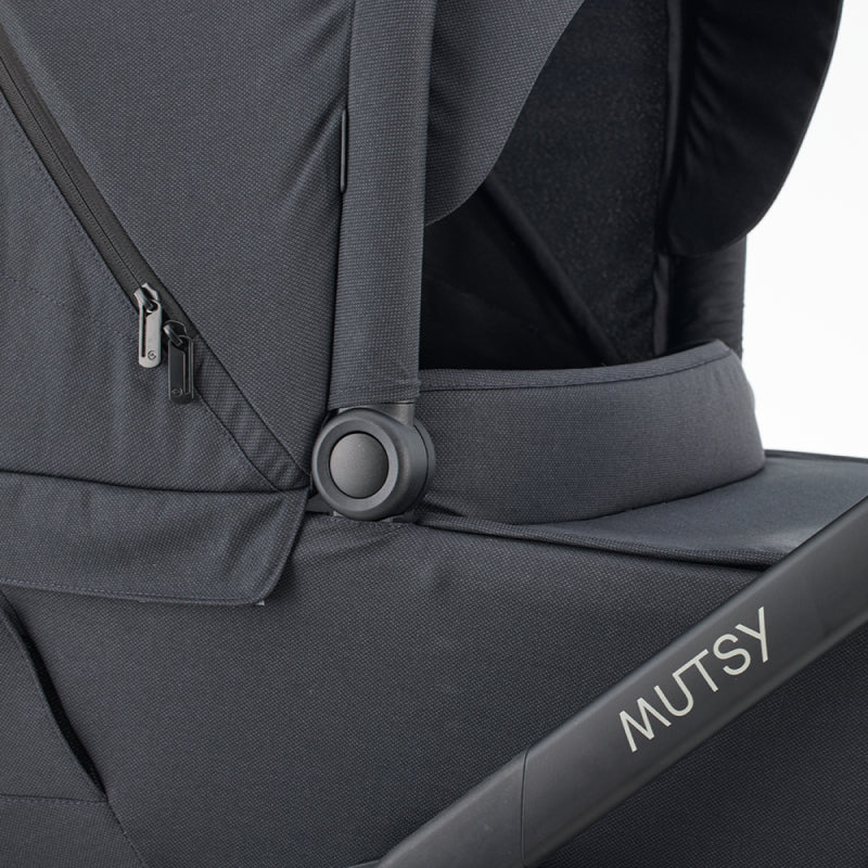 Mutsy Flow navicella pieghevole con visiera sole