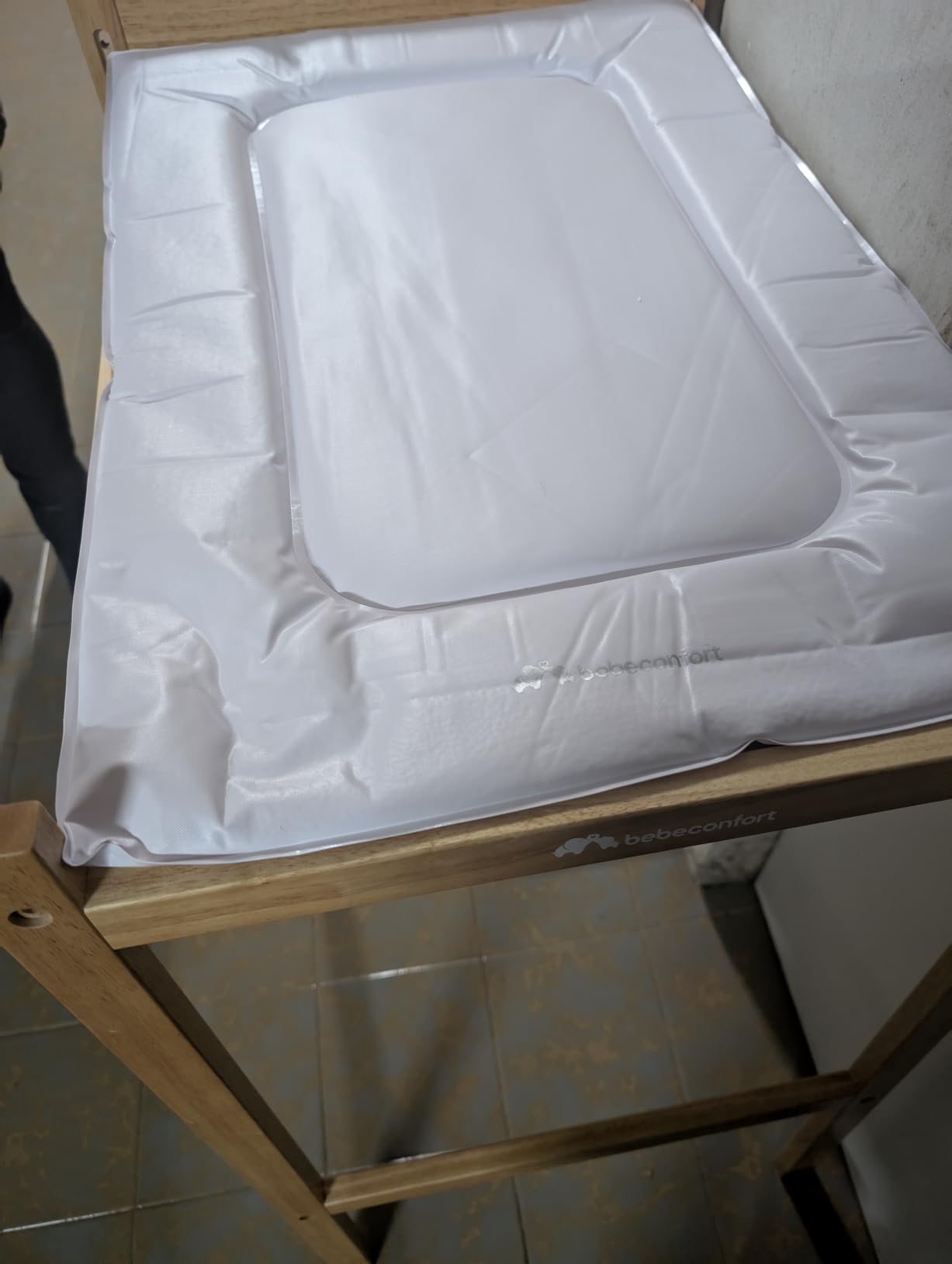 Bebé Confort Daisy fasciatoio legno naturale con materassino