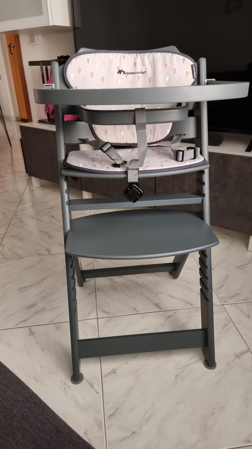 Bebé Confort Timba seggiolone in legno Warm Gray con cuscino