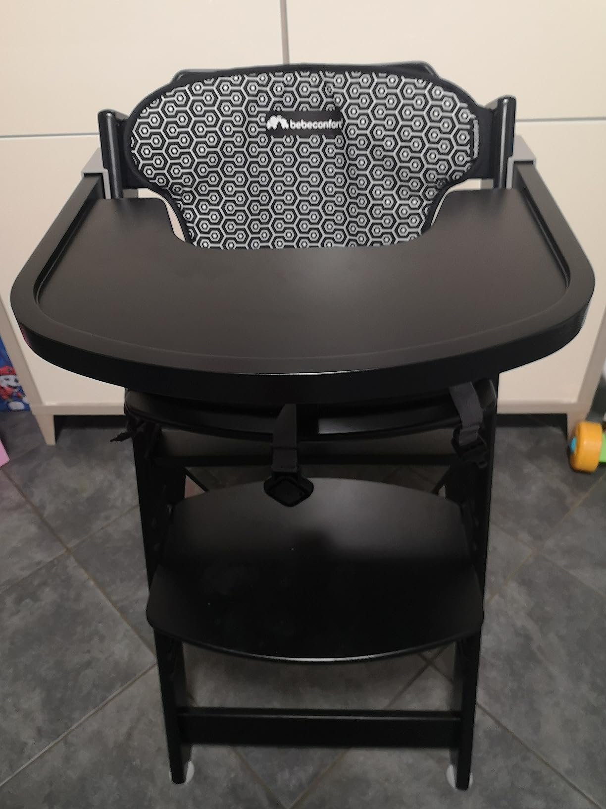 Bebé Confort Timba + Cuscino seggiolone legno Nero Geometrico