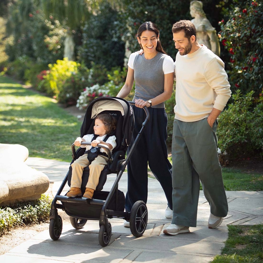 Nuna Mixx Next passeggino reclinabile con capottina UPF 50+